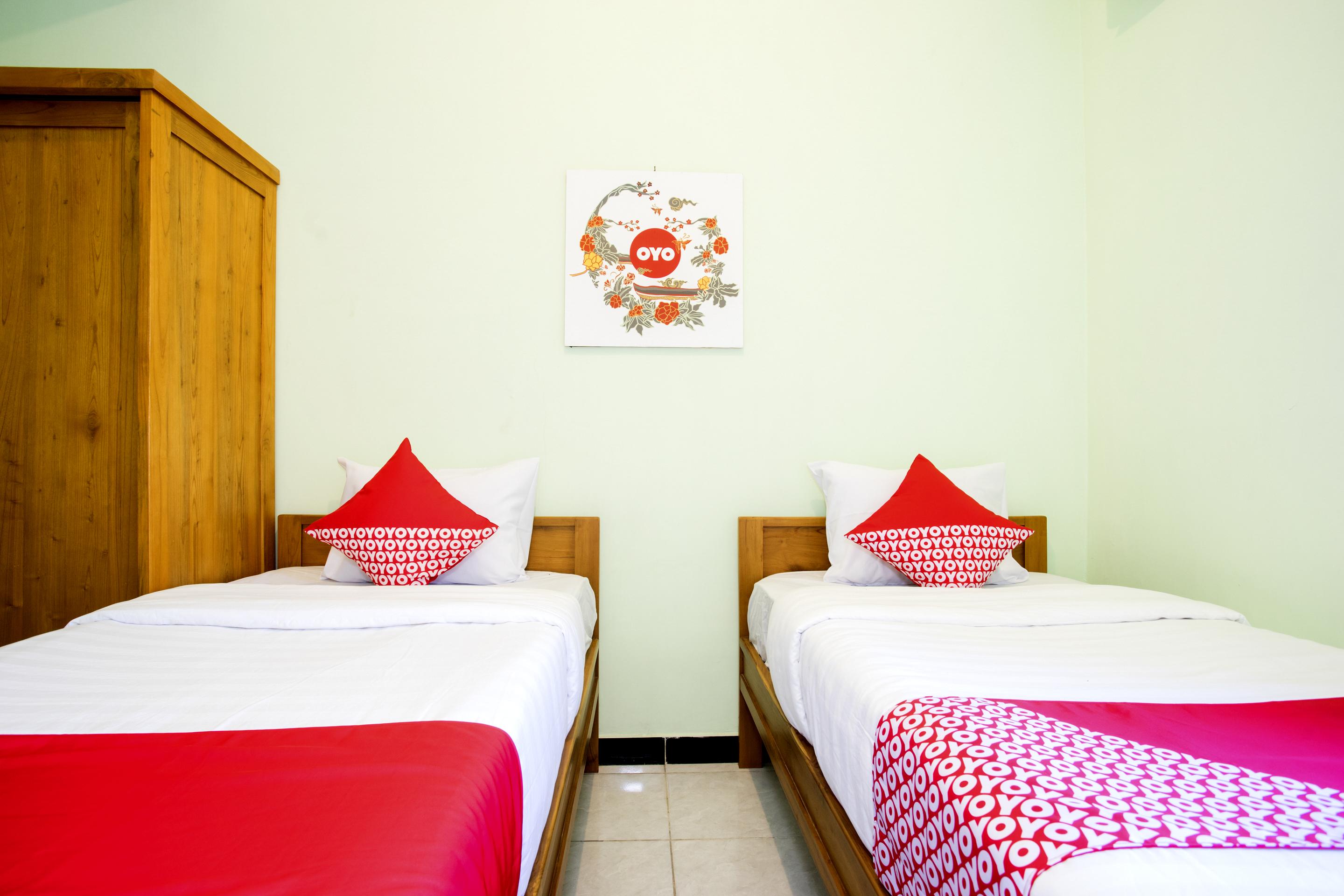 OYO 2634 Griya Birowo Syariah Hotel Wonosari Bagian luar foto