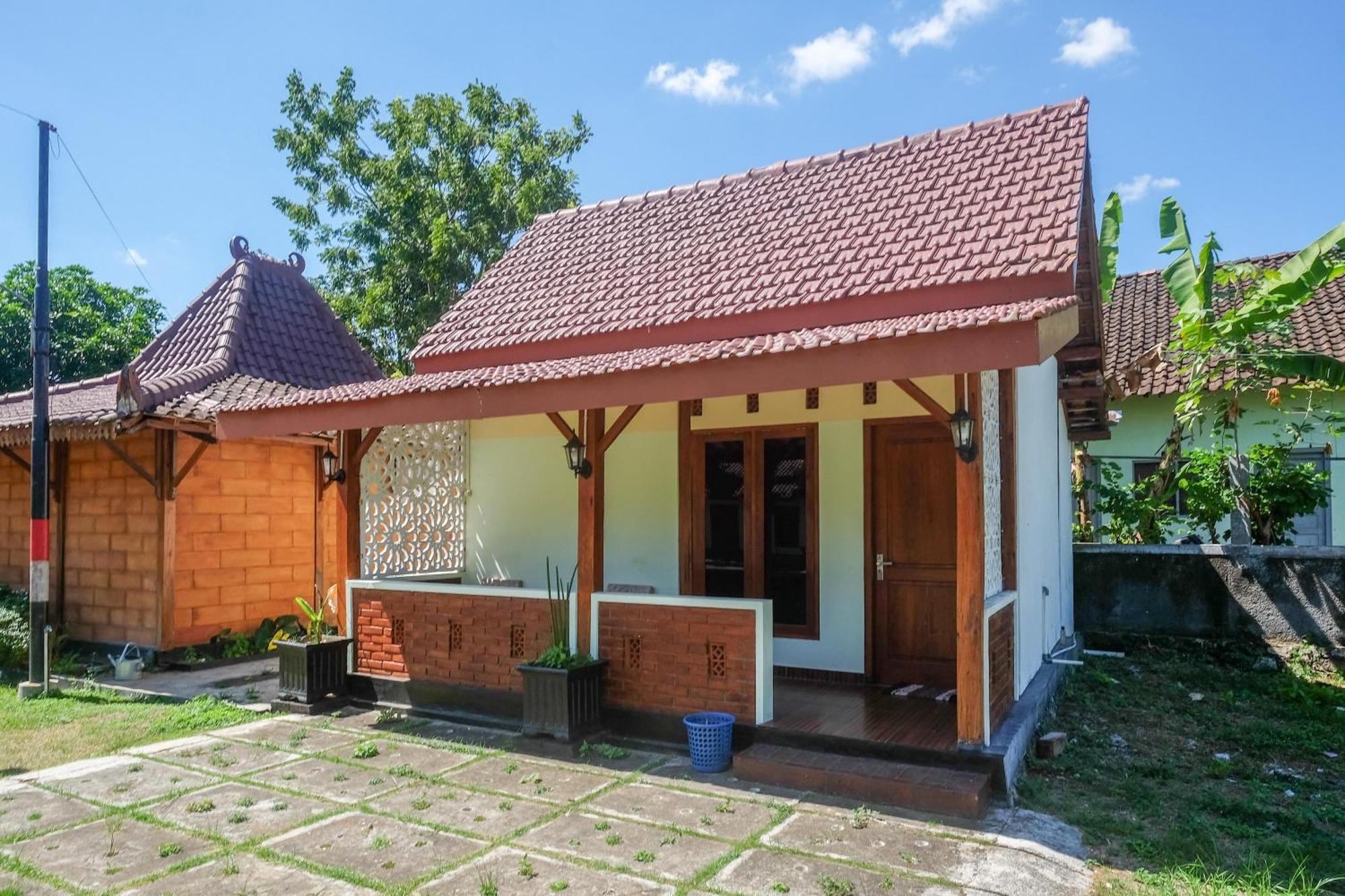 OYO 2634 Griya Birowo Syariah Hotel Wonosari Bagian luar foto