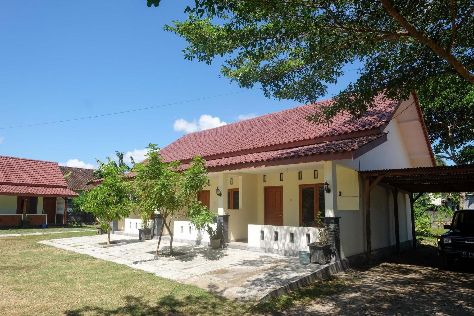 OYO 2634 Griya Birowo Syariah Hotel Wonosari Bagian luar foto