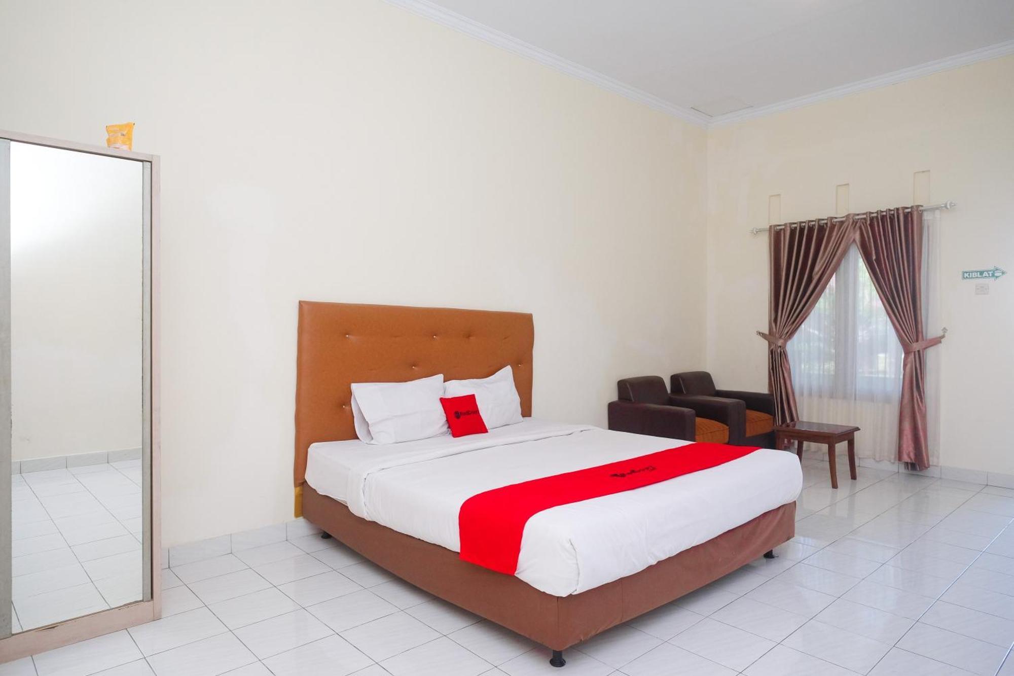 OYO 2634 Griya Birowo Syariah Hotel Wonosari Bagian luar foto