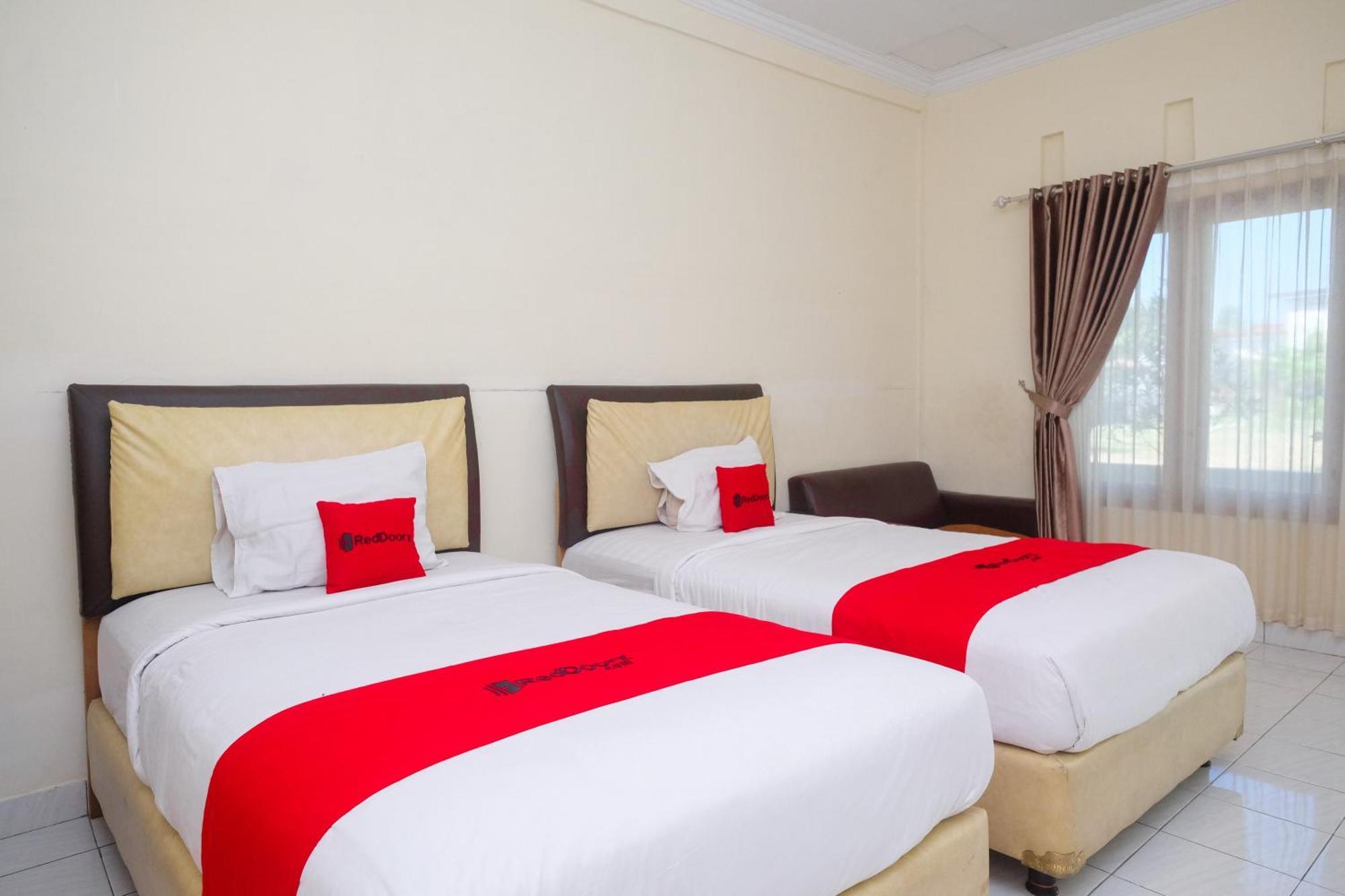 OYO 2634 Griya Birowo Syariah Hotel Wonosari Bagian luar foto