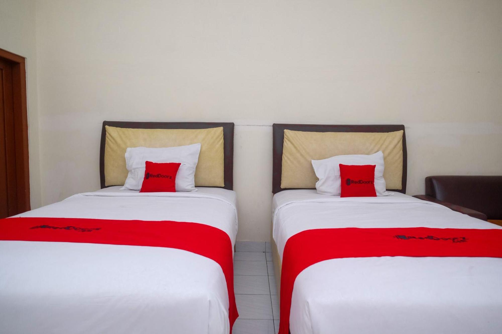 OYO 2634 Griya Birowo Syariah Hotel Wonosari Bagian luar foto