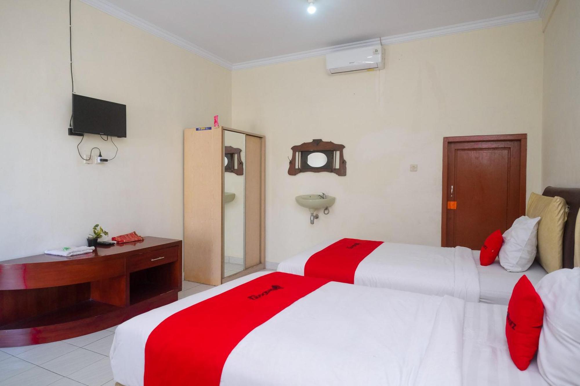 OYO 2634 Griya Birowo Syariah Hotel Wonosari Bagian luar foto